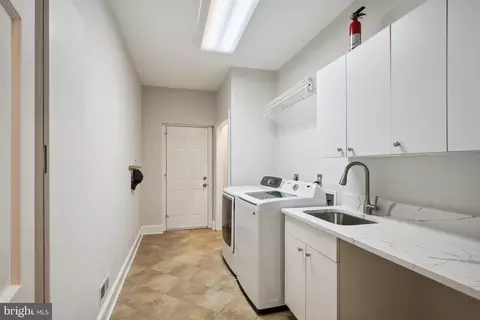 Other - 6530 Heather Brook Ct, Mclean, VA 22101 photo 4 of 25