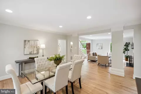 Dining - 6530 Heather Brook Ct, Mclean, VA 22101 photo 3 of 4