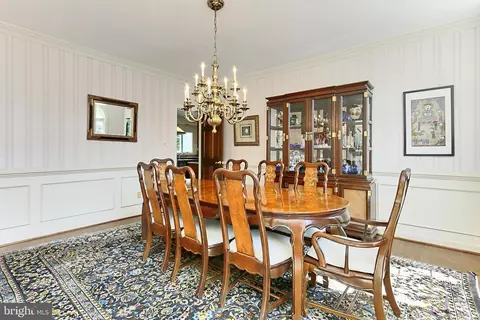Dining - 13310 Compton Rd, Clifton, VA 20124 photo 3 of 4