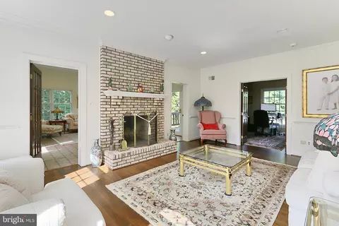 Living - 13310 Compton Rd, Clifton, VA 20124 photo 1 of 4
