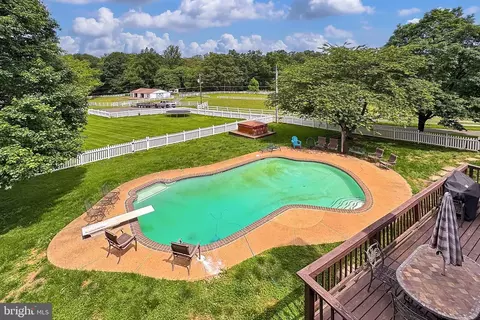 Exterior - 13310 Compton Rd, Clifton, VA 20124 photo 5 of 24