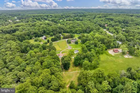 View/Area - 13310 Compton Rd, Clifton, VA 20124 photo 6 of 9