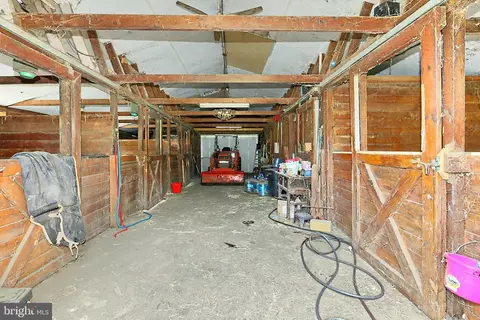 Entry Way - 13310 Compton Rd, Clifton, VA 20124 photo 5 of 5
