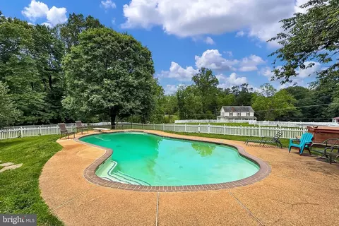 Exterior - 13310 Compton Rd, Clifton, VA 20124 photo 11 of 24