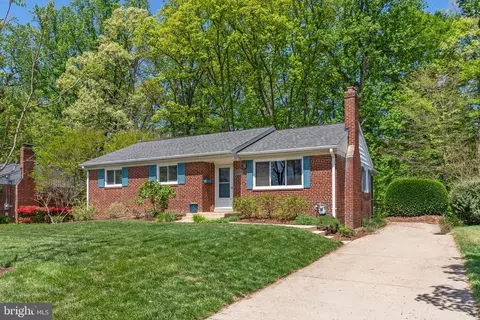 7420 Nancemond St, Springfield, VA 22150