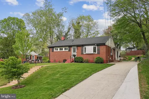 6211 Paulonia Rd, Alexandria, VA 22310