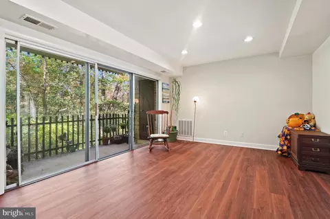 Living - 11616 Vantage Hill Rd #2C, Reston, VA 20190 photo 2 of 3