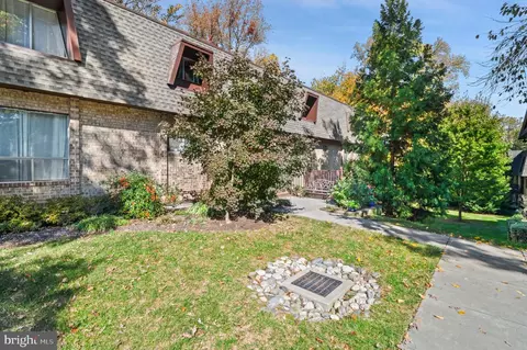 11616 Vantage Hill Rd #2C, Reston, VA 20190