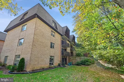 Exterior - 11616 Vantage Hill Rd #2C, Reston, VA 20190 photo 4 of 5