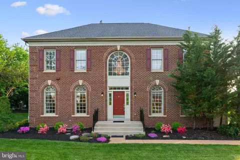 6221 Jean Louise Way, Alexandria, VA 22310