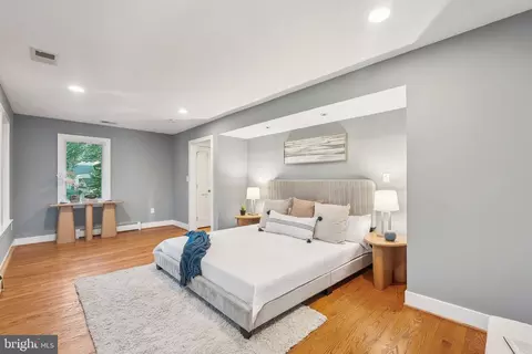 Bedroom - 7903 Old Falls Rd, Mclean, VA 22102 photo 3 of 9
