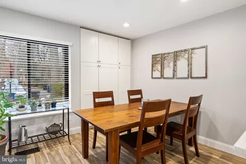 11512 Hearthstone Ct, Reston, VA 20191 photo 4