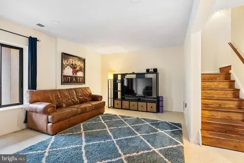 11512 Hearthstone Ct, Reston, VA 20191 photo 11