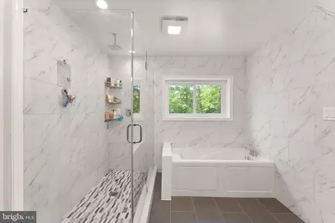 Bath - 8341 Rolling Rd, Springfield, VA 22153 photo 8 of 9