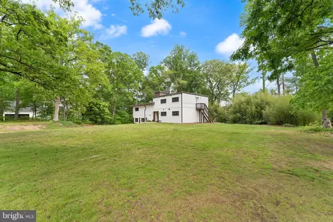 Exterior - 8341 Rolling Rd, Springfield, VA 22153 photo 5 of 5