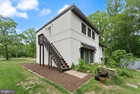 Other - 8341 Rolling Rd, Springfield, VA 22153 photo 21 of 22