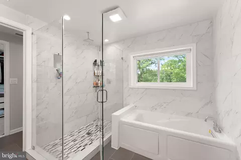 Bath - 8341 Rolling Rd, Springfield, VA 22153 photo 7 of 9
