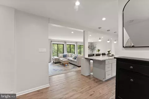 Entry Way - 8341 Rolling Rd, Springfield, VA 22153 photo 2 of 2