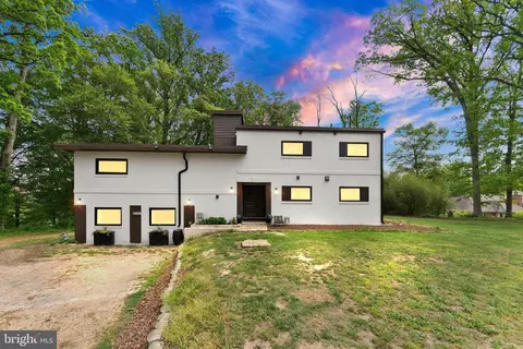 Exterior - 8341 Rolling Rd, Springfield, VA 22153 photo 3 of 5