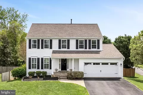 6919 Sharpsburg Dr, Centreville, VA 20121
