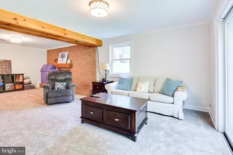 Living - 6921 Ashbury Dr, Springfield, VA 22152 photo 2 of 3