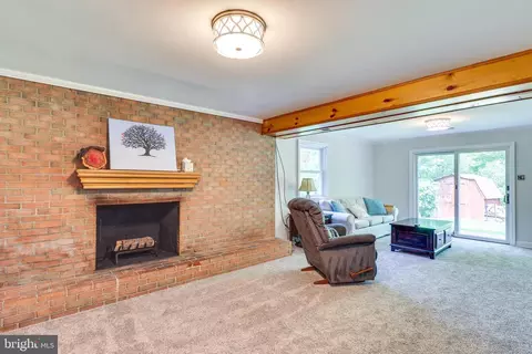 Living - 6921 Ashbury Dr, Springfield, VA 22152 photo 3 of 3