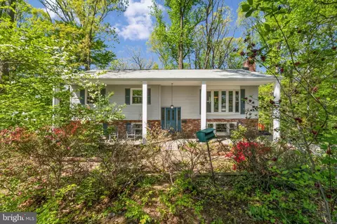 7116 Dalhouse St, Springfield, VA 22151 photo 2
