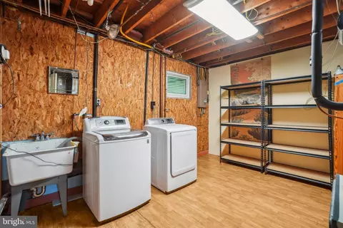 7116 Dalhouse St, Springfield, VA 22151 photo 30