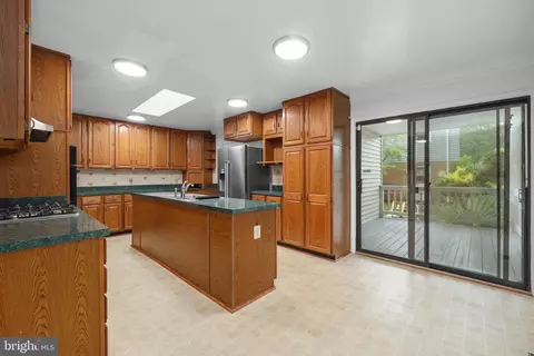 7007 Gillings Rd, Springfield, VA 22152 photo 23