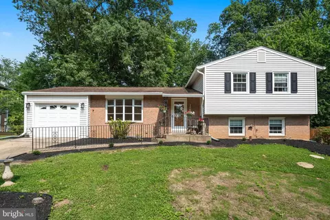 7007 Gillings Rd, Springfield, VA 22152