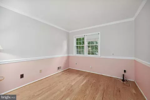 7007 Gillings Rd, Springfield, VA 22152 photo 6