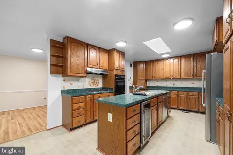 7007 Gillings Rd, Springfield, VA 22152 photo 24