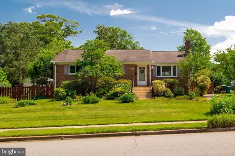 7307 Grace St, Springfield, VA 22150