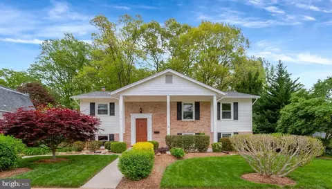 7716 Carrleigh Pkwy, Springfield, VA 22152