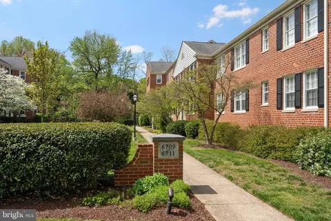 6711 W Wakefield Dr #A1, Alexandria, VA 22307