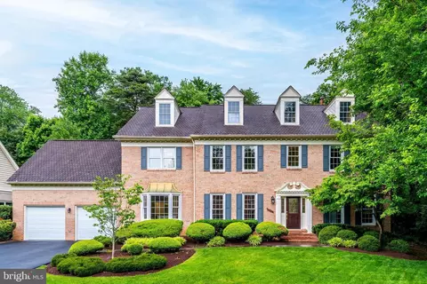 12600 Tolman Rd, Fairfax, VA 22033