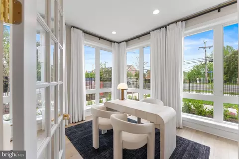 1624 Chain Bridge Rd, Mclean, VA 22101 photo 2