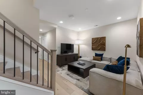 1624 Chain Bridge Rd, Mclean, VA 22101 photo 10