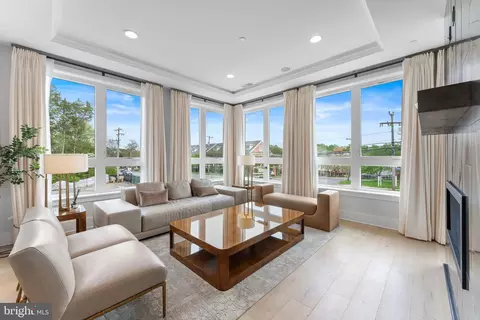 1624 Chain Bridge Rd, Mclean, VA 22101 photo 4