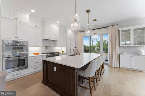 1624 Chain Bridge Rd, Mclean, VA 22101 photo 6