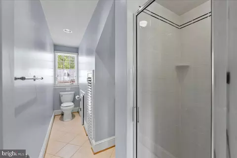 Bath - 1113 Kensington Rd, Mclean, VA 22101 photo 5 of 6