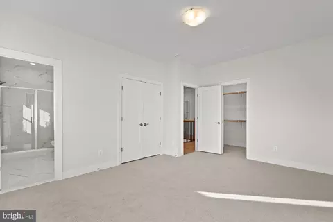 Bedroom - 11632 Pine Tree Dr, Fairfax, VA 22033 photo 9 of 9