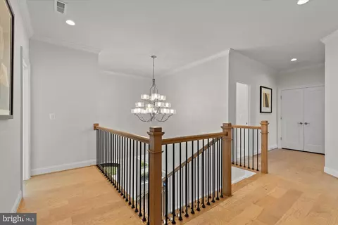 Entry Way - 11632 Pine Tree Dr, Fairfax, VA 22033 photo 11 of 11