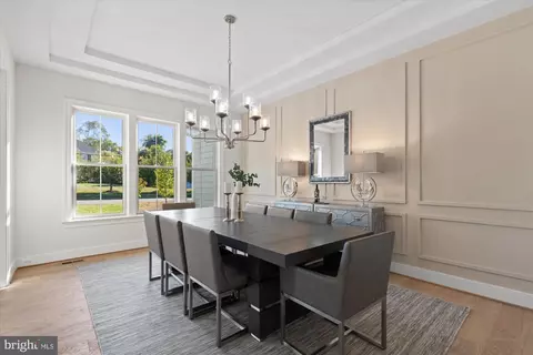 Dining - 11632 Pine Tree Dr, Fairfax, VA 22033 photo 1 of 2