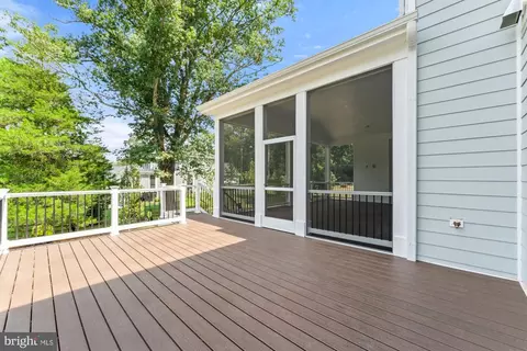Exterior - 11632 Pine Tree Dr, Fairfax, VA 22033 photo 10 of 13