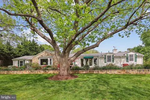 6516 Elmdale Rd, Alexandria, VA 22312