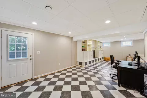 1204 Pine Hill Rd, Mclean, VA 22101 photo 25