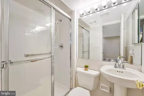 1204 Pine Hill Rd, Mclean, VA 22101 photo 27