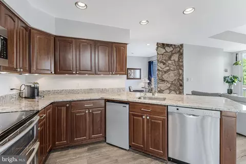 11302 Harbor Ct #1302, Reston, VA 20191 photo 19