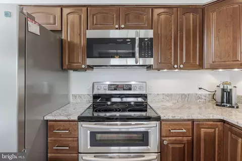 11302 Harbor Ct #1302, Reston, VA 20191 photo 20